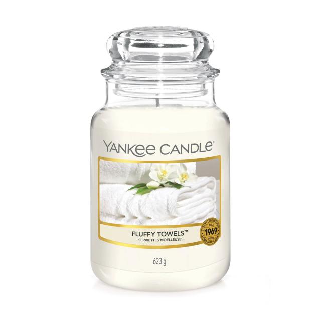 foto ароматична свічка в банці yankee candle fluffy towels, 623 г